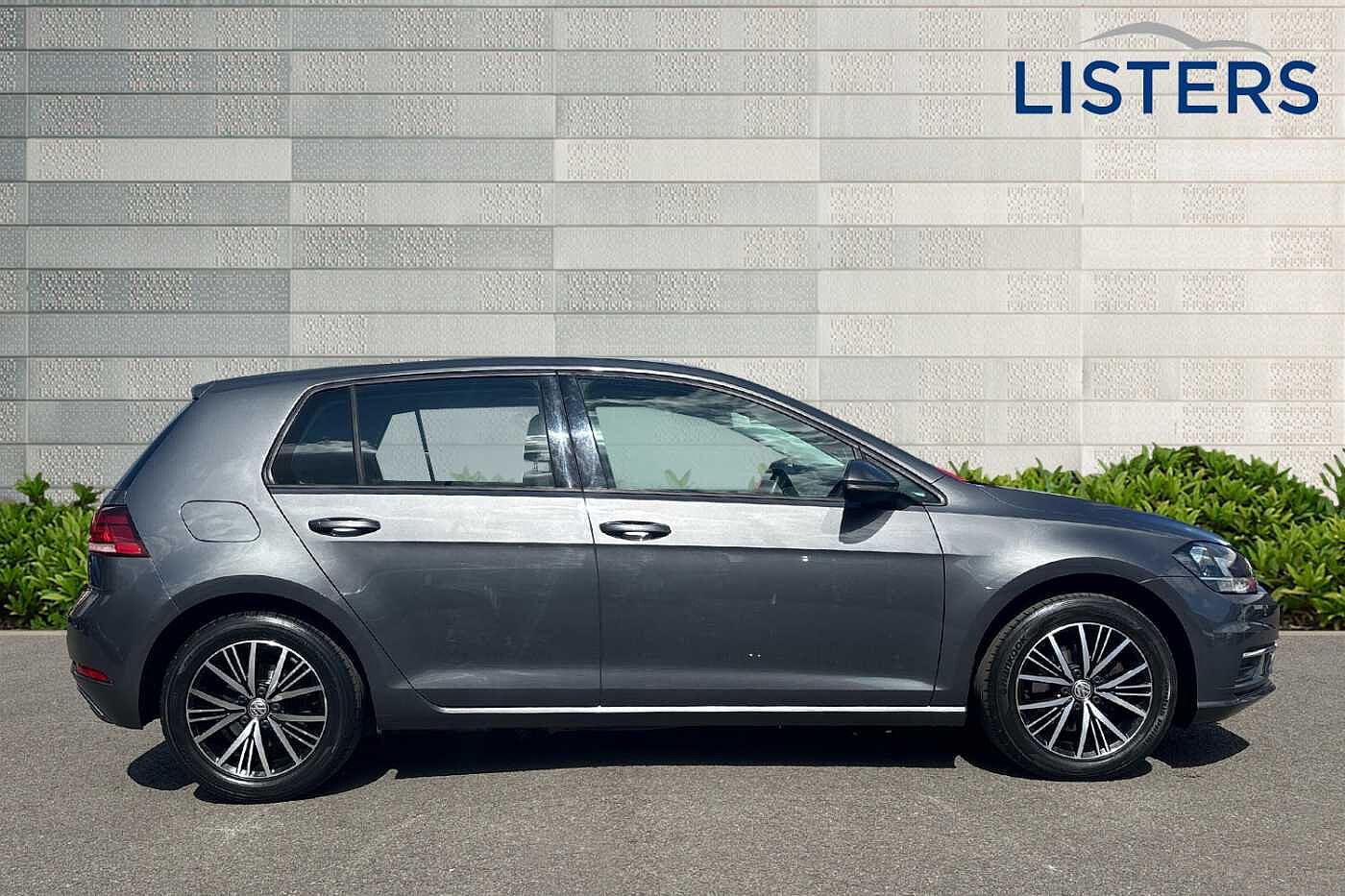 Volkswagen Golf SE Nav 1.4 TSI 125PS 7-speed DSG 5 Door
