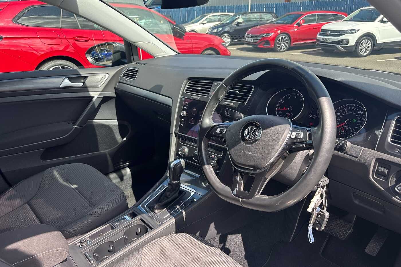 Volkswagen Golf SE Nav 1.4 TSI 125PS 7-speed DSG 5 Door